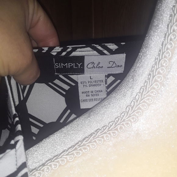 Womans Size Large Dress|Black&White Abstract Simply Chloe Daz - Picture 2 of 2